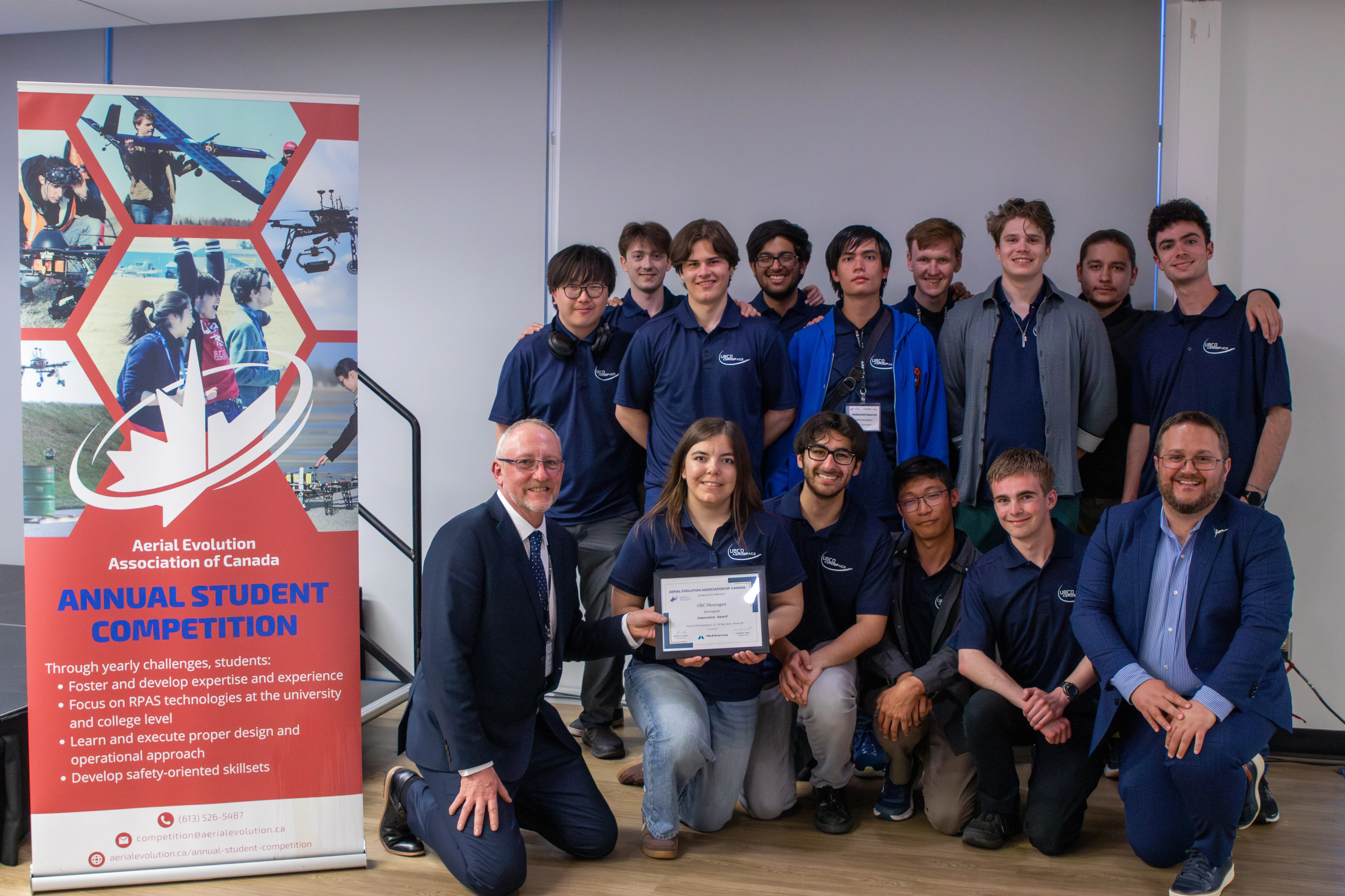 Team picture with the Innovation Award